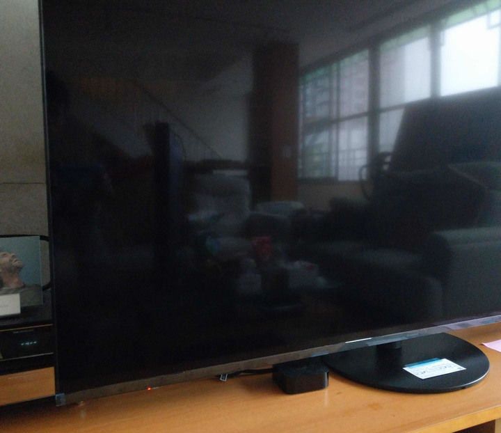 專業廢文之1:新電視在過年期間給你耍個性....你..要怎麼辦?