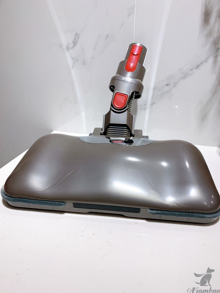 Dyson 拖地好幫手 AC71-UV殺菌電動濕拖刷頭