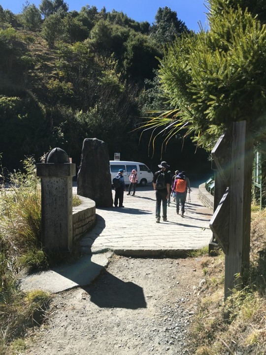 一輩子只「爬」一次的玉山前峰