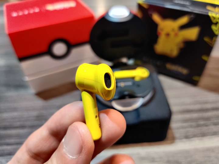 【皮卡丘x雷蛇雙開箱！】  Razer Hammerhead True Wireless 真無線耳機