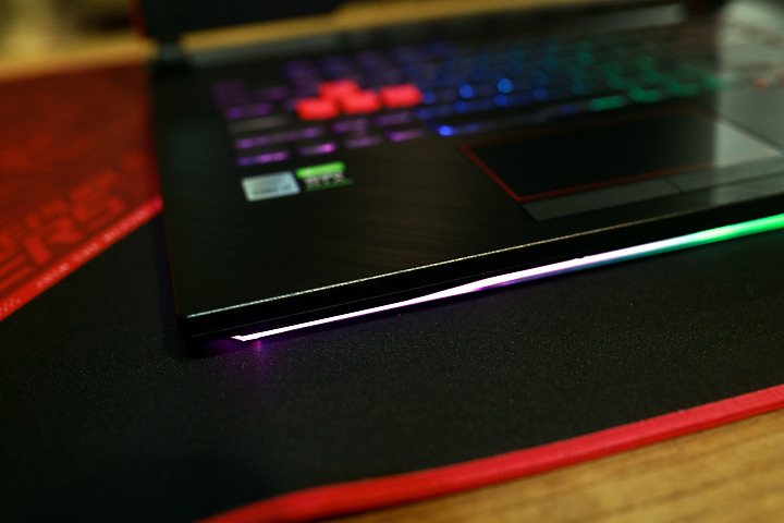 安太歲不如安太座-電馭粉G512開箱