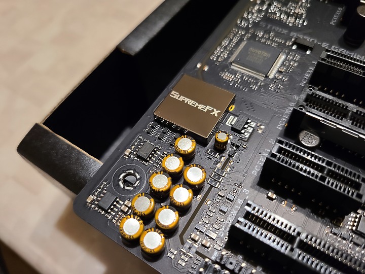 [開箱] ROG STRIX B550-E GAMING 能越級打怪的次旗艦主板