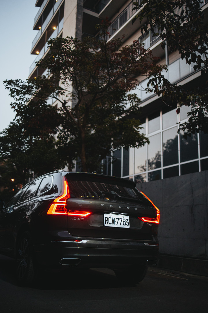 XC60 T8 Recharge Inscription PHEV 雙能電動體驗心得。