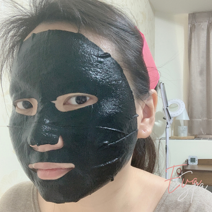 添加『石墨烯』的保濕黑面膜『光鑽煥顏奇肌面膜』分享！