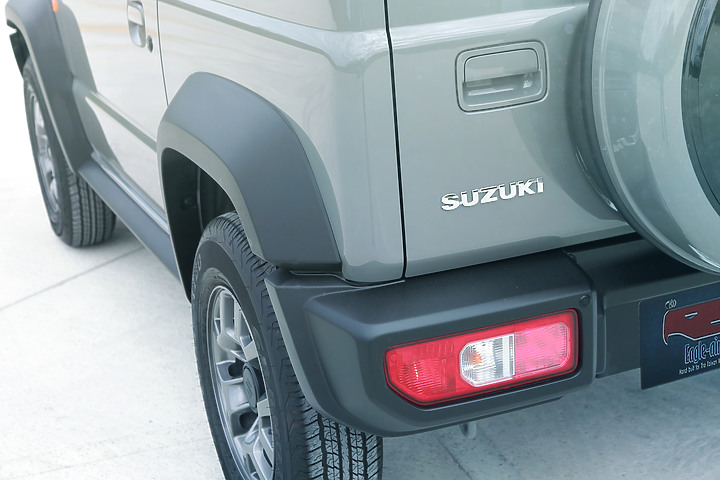 new Jimny JB74水泥灰開箱