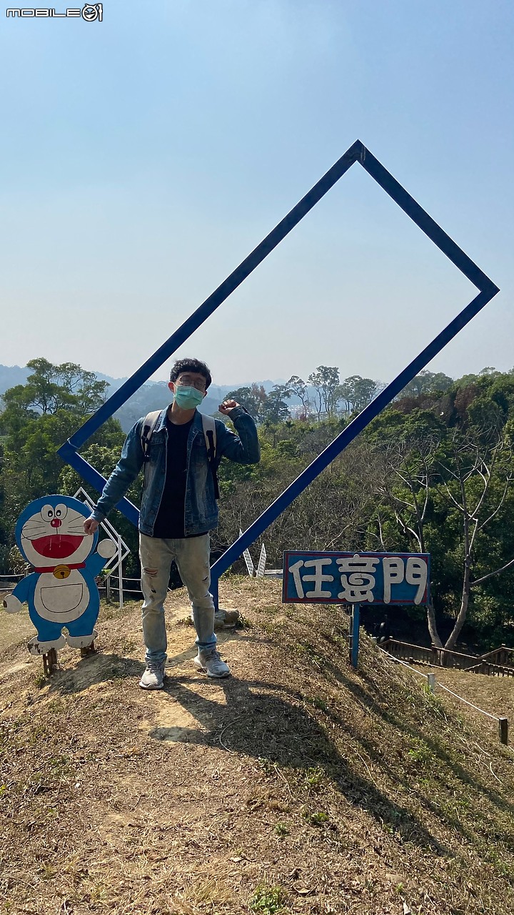 【小惡魔慶牛年】青青湖畔親水公園餵兔記、星願紫風車 | 台中中興嶺半日遊