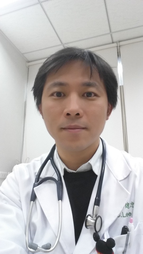 寶寶半夜一直哭鬧疑似腸絞痛怎麼辦?
