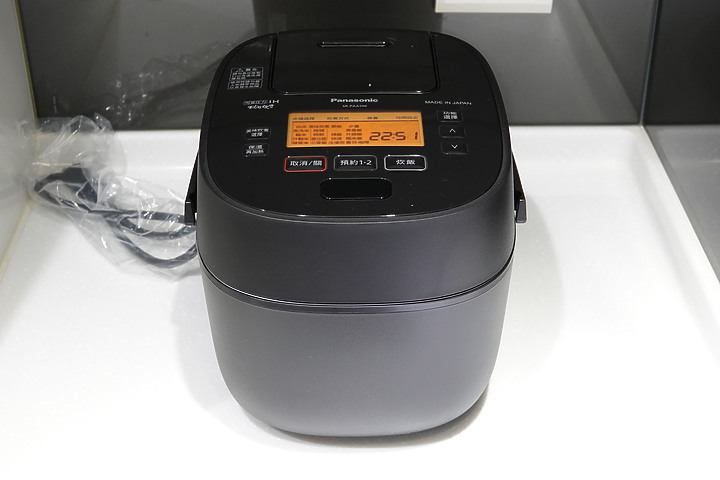【外星貓開箱】望穿秋水的Panasonic 可變壓力IH電子鍋(SR-PAA100)