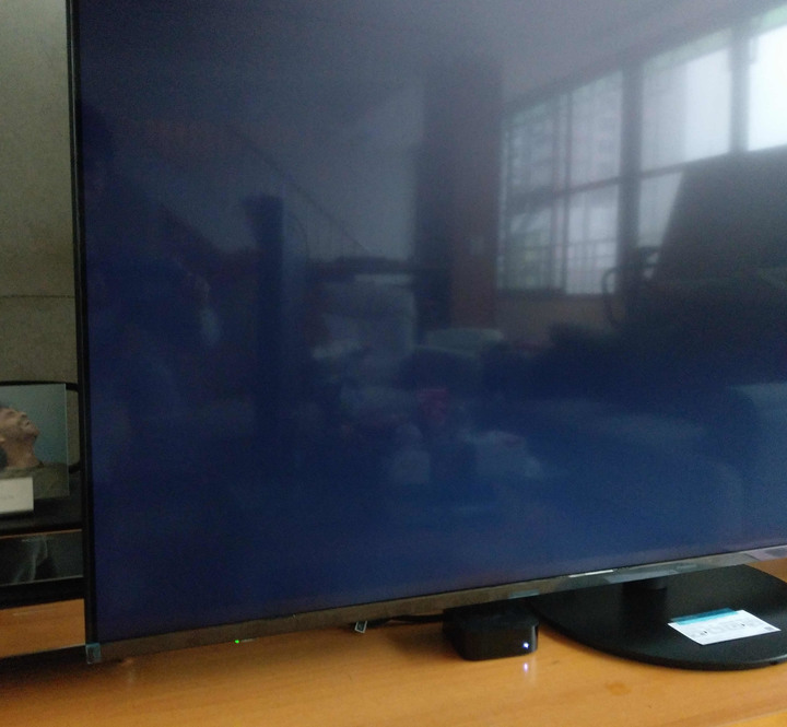 專業廢文之1:新電視在過年期間給你耍個性....你..要怎麼辦?