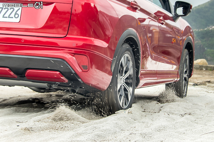 Mitsubishi 小改款 Eclipse Cross 試駕|不僅變帥還長大了!