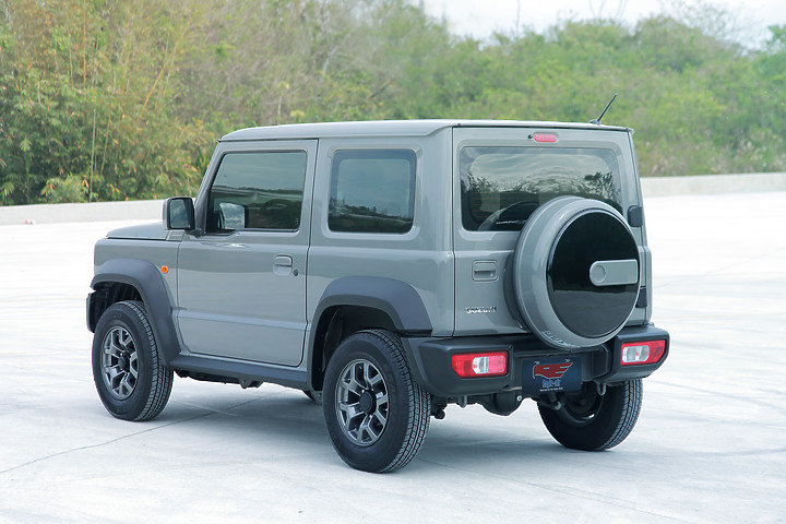 new Jimny JB74水泥灰開箱