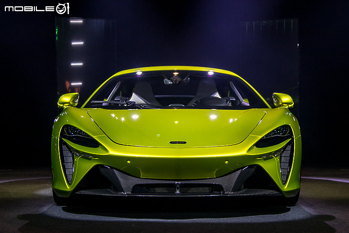 【國內新訊】McLaren 最新油電超跑「Artura」現身國內,1280萬元起展開接單!