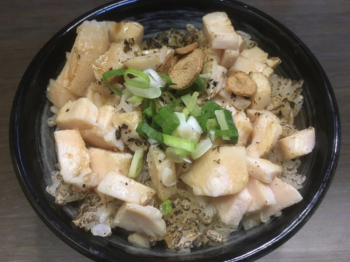 [食記] 麵屋駟，台灣新北新莊，平價可口蝦膏雞白湯拉麵！