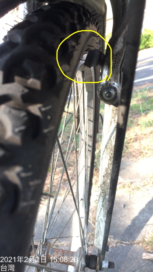 單車前剎左右校正問題