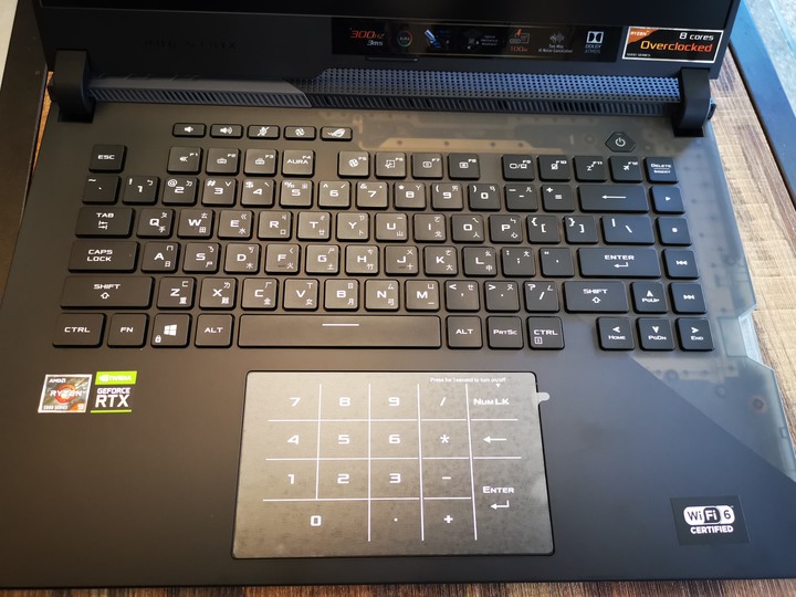 ROG Strix Scar 15 G533QS 簡易開箱