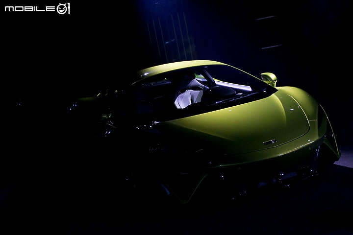 【國內新訊】McLaren 最新油電超跑「Artura」現身國內,1280萬元起展開接單!