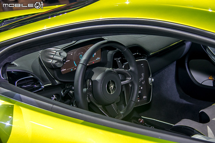【國內新訊】McLaren 最新油電超跑「Artura」現身國內,1280萬元起展開接單!