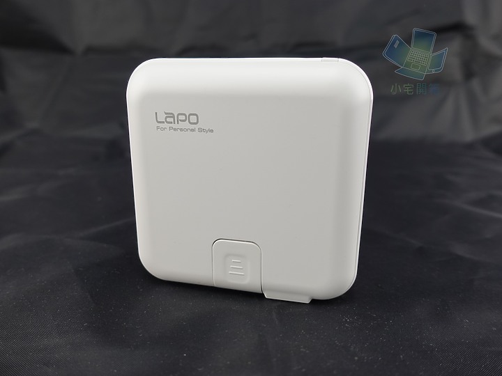 【小宅開箱】LAPO 多功能無線充電快充行動電源，一顆電源打遍天下！