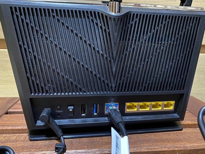 【開箱】告別轉圈圈 ASUS RT-AX68U油門催落去