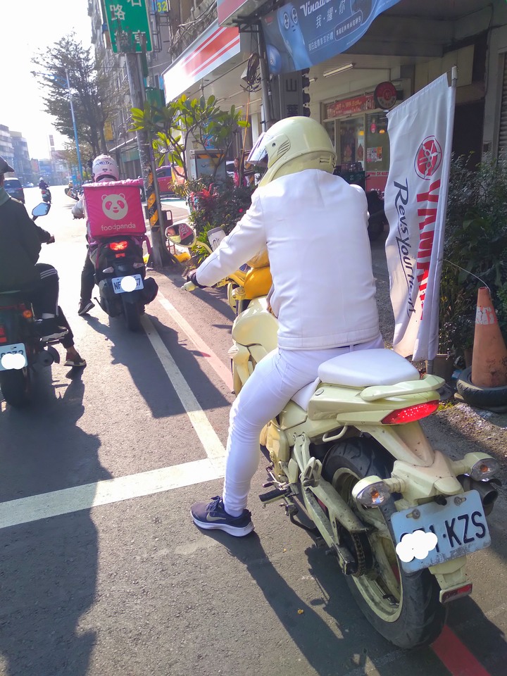 浴室排水孔淹水排除