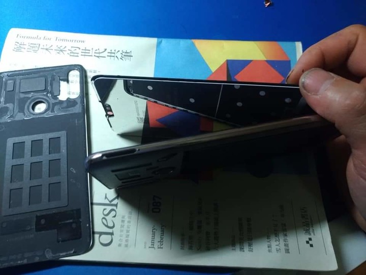 一直不願意死的ASUS MAX PRO M2~