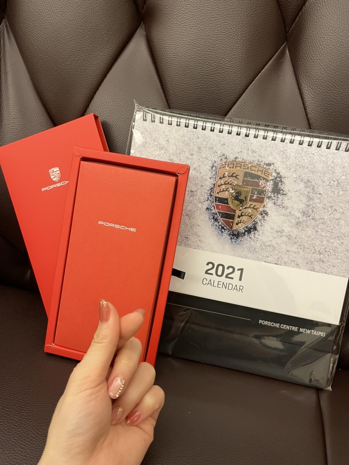 2021年,我買taycan,但我沒有充電柱 ~2023臉腫更新~