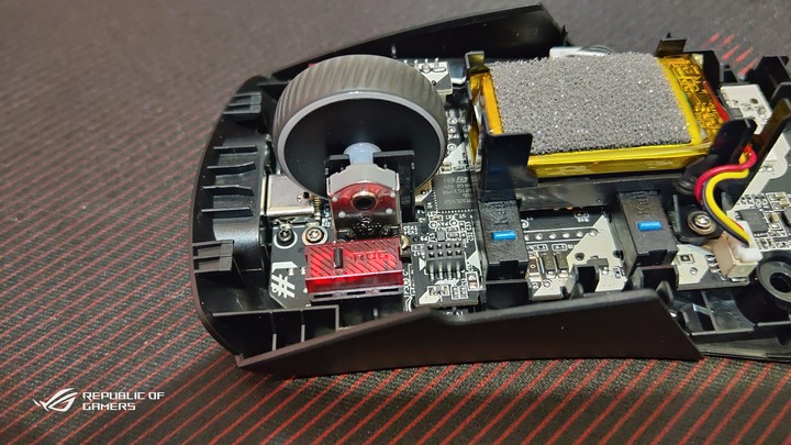 ROG Keris Wireless(簡單開箱)