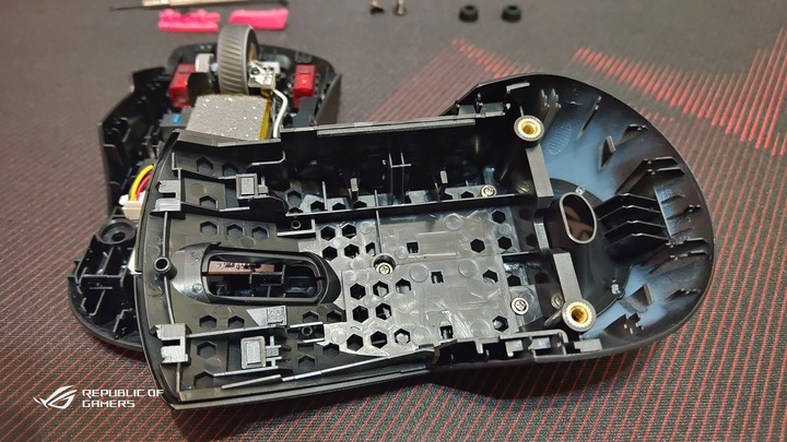 ROG Keris Wireless(簡單開箱)