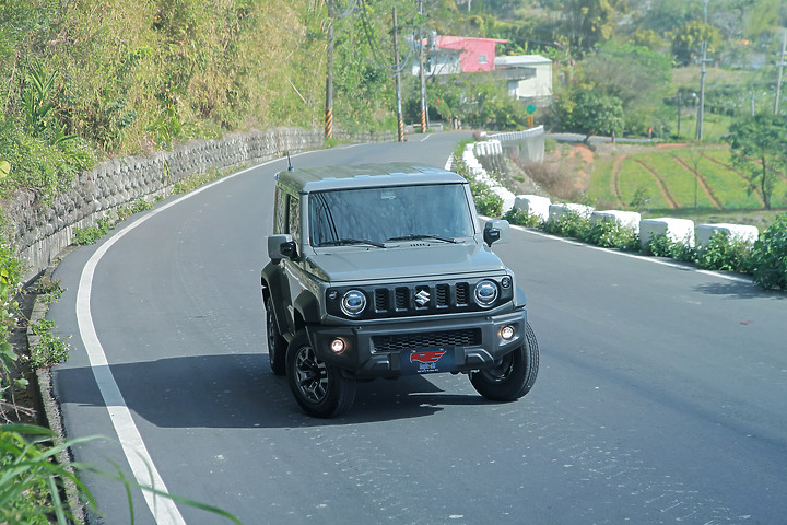 new Jimny JB74水泥灰開箱