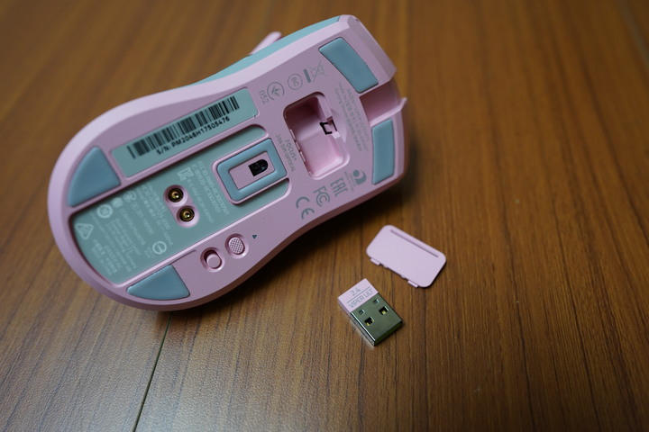 (開箱)Razer Quartz Pink 系列