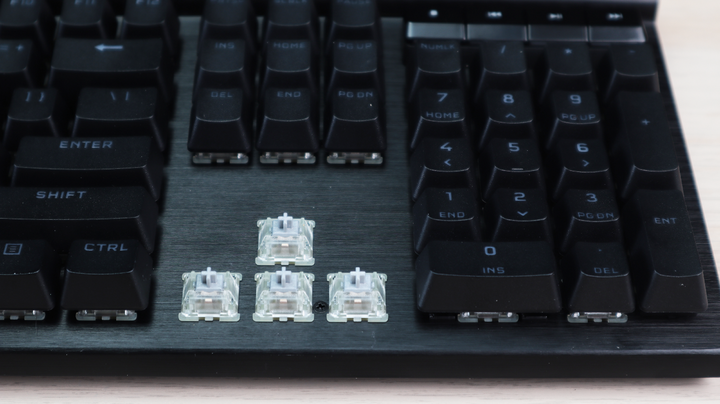 原來這就是比別人快 4 倍的鍵盤？CORSAIR K100 RGB 開箱