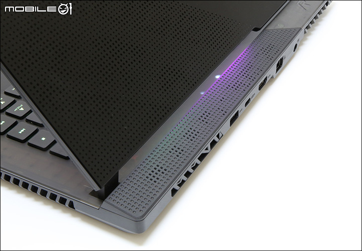點我看大圖 ROG Strix SCAR 15 G533QS 實際測試