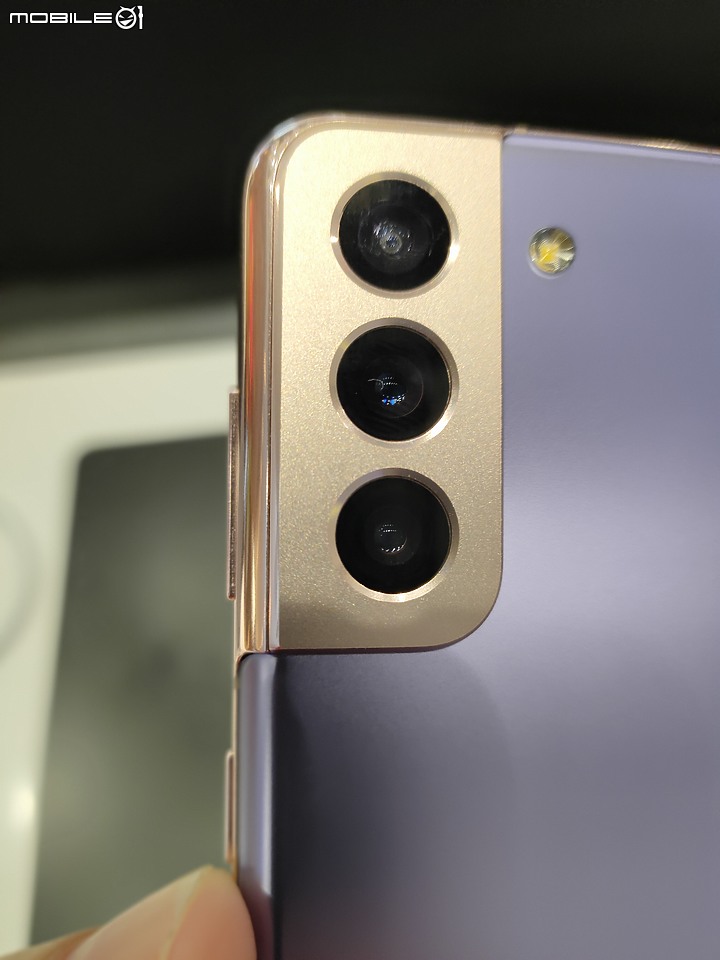 【 體驗分享 】Phantom of the Galaxy ，銀河魅影、百倍幻攝，三星 Galaxy S21 系列 5G 頂尖旗艦手機體驗超有感！