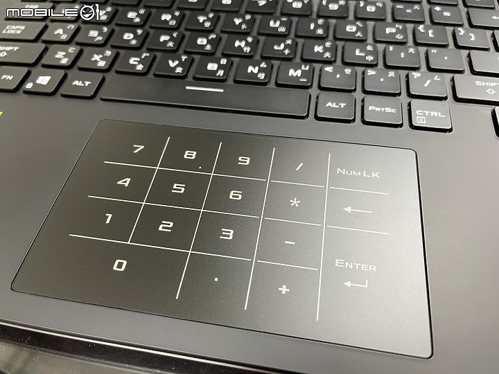 [開箱]ASUS ROG Strix Scar 15 G1533QS 簡單開箱及初步心得分享