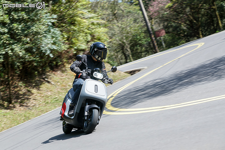 Gogoro VIVA MIX Belt 版試駕|改寫十吋代步車的有感進步
