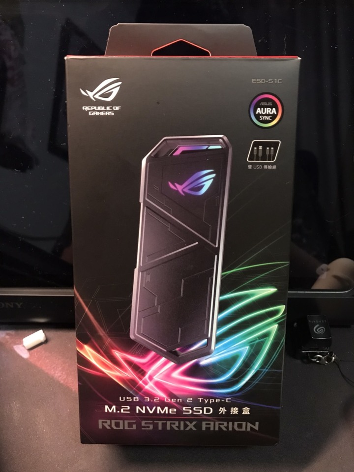 ROG Strix Arion M.2 NVME SSD 外接盒