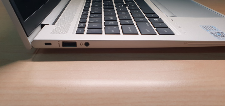 京東戰X 15.6 (HP Elitebook 855 G7) 簡易開箱及使用心得