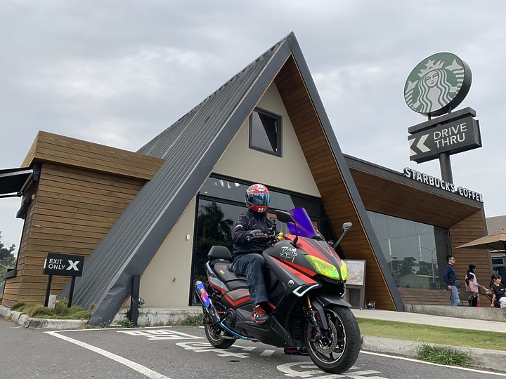 點我看大圖 飛樂 M98 主機防水行車紀錄器 開箱+ TMAX DIY拆裝分享 圖多慎入...