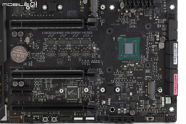 ROG X570 CROSSHAIR VIII Dark Hero 主機板實測 靜音低調的高效能 X570 平台選擇
