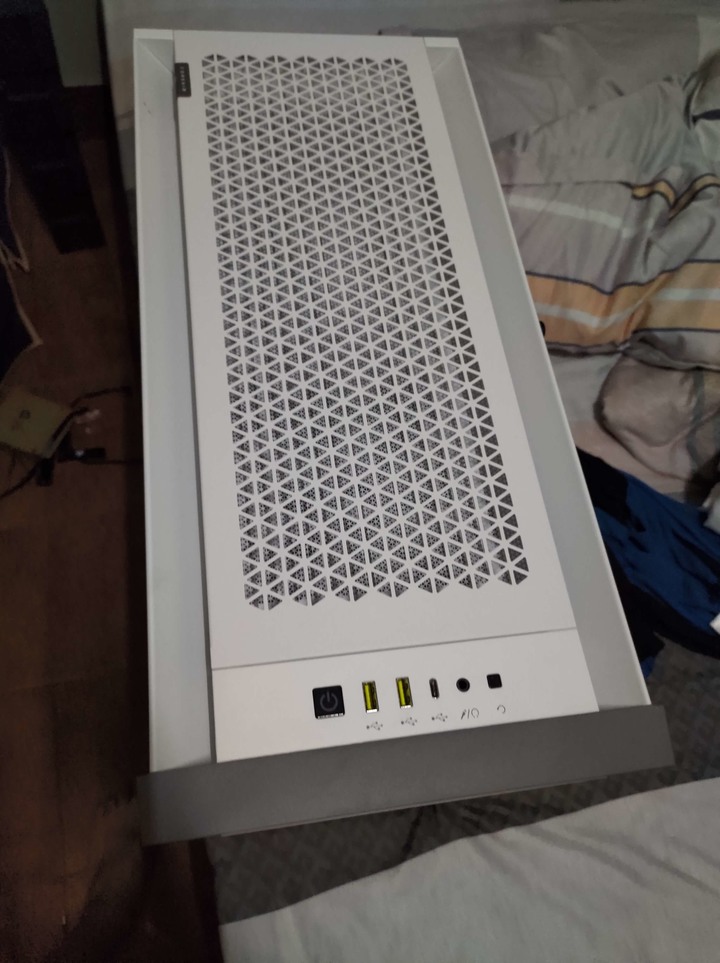 開箱 過年買新箱Corsair 海盜船5000D AIRFLOW