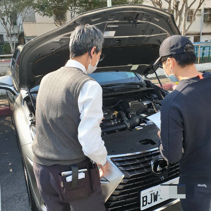 點我看大圖 【分享】LEXUS NX300半年保養