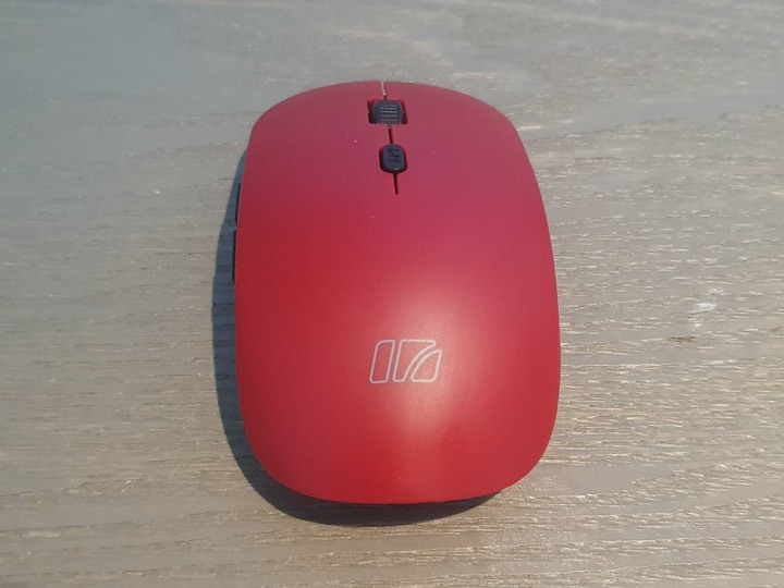 文書用高CP靜音鼠 irocks m26r開箱
