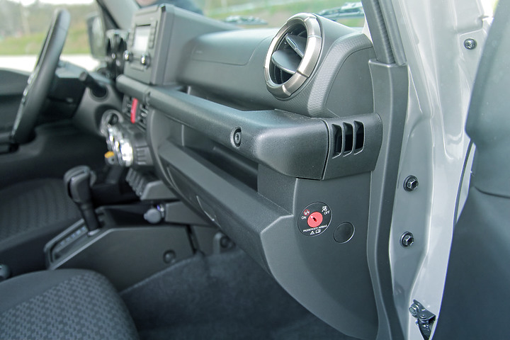 new Jimny JB74水泥灰開箱