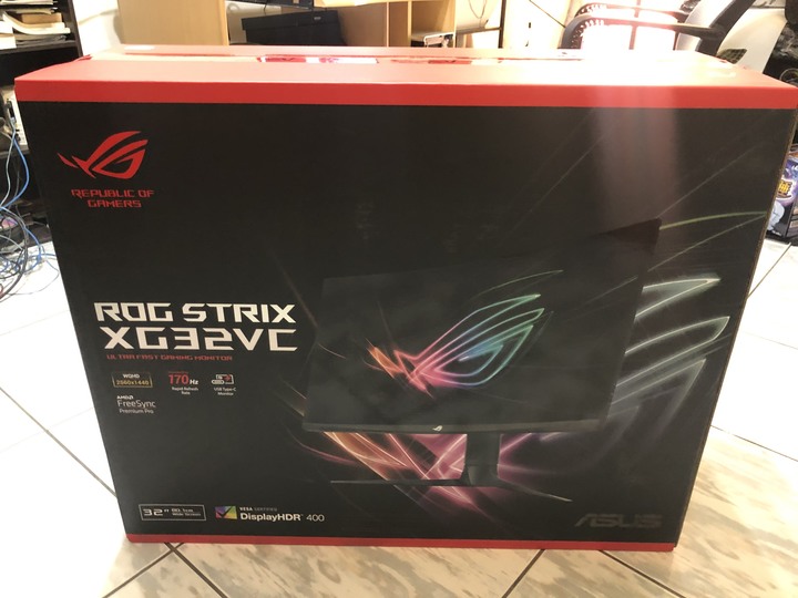 <不專業開箱>華碩ROG STRIX XG32VC