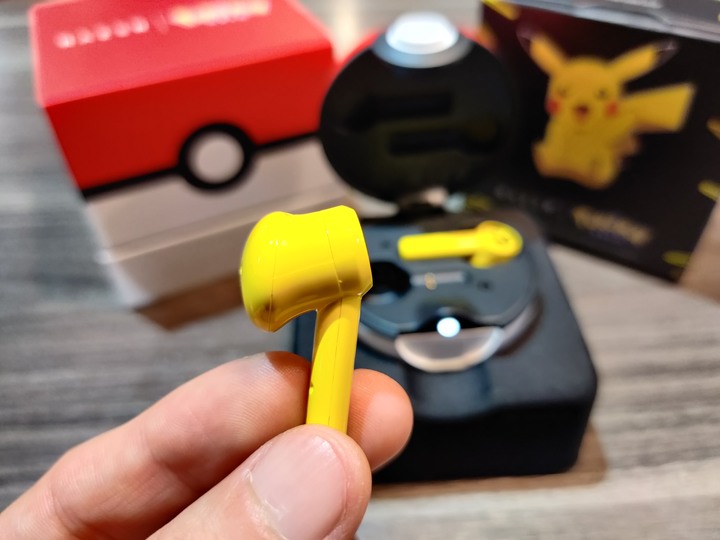 【皮卡丘x雷蛇雙開箱！】  Razer Hammerhead True Wireless 真無線耳機
