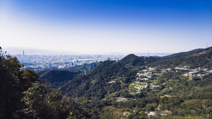 【大溝溪生態治水園區】 龍船岩、開眼山、大邱田天然石壁心形路線