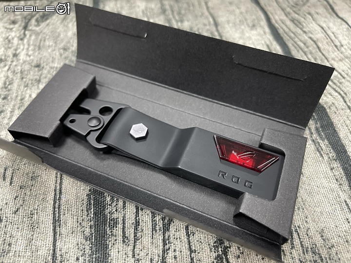 [開箱]ASUS ROG Strix Scar 15 G1533QS 簡單開箱及初步心得分享