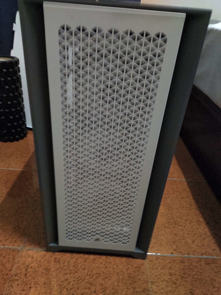 開箱 過年買新箱Corsair 海盜船5000D AIRFLOW