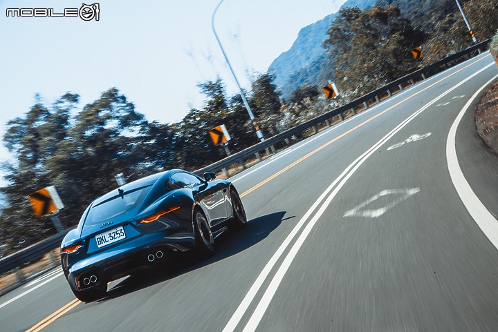 Jaguar F-Type P450 R-Dynamic試駕｜回眸不止，八缸更顯力量強大！