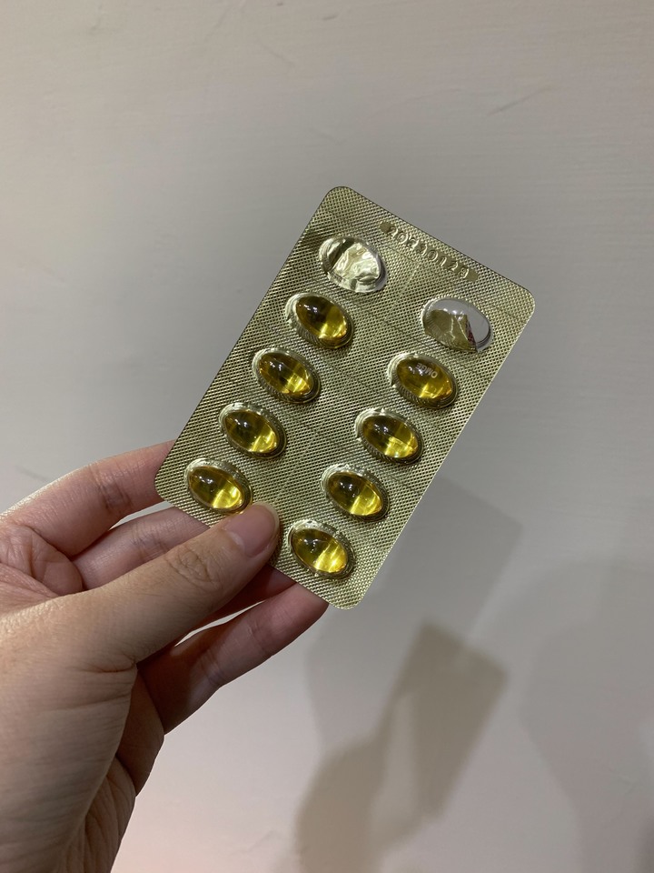 為了身體健康,全家開始吃魚油了